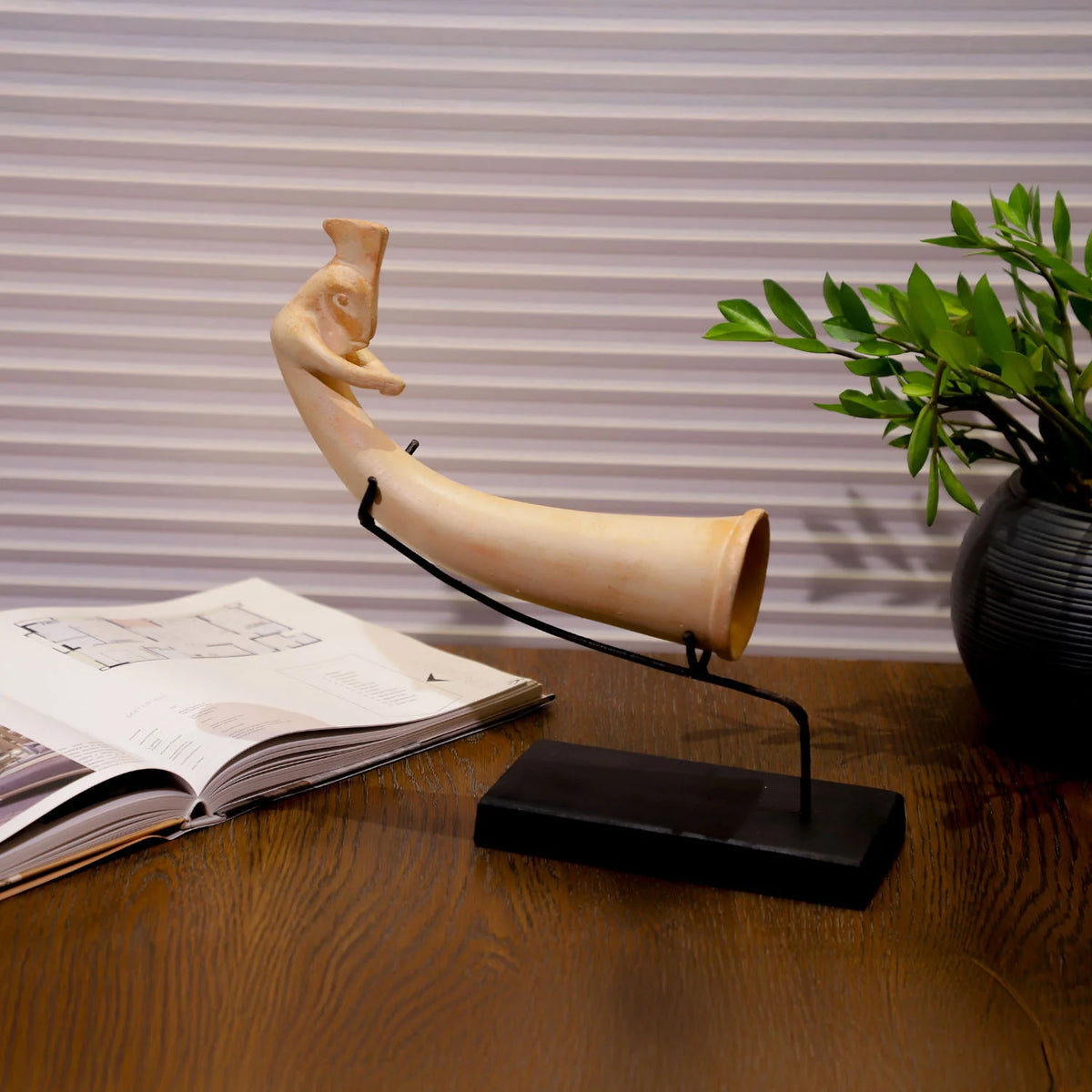 Lore - Modern Fiber Horn Decor